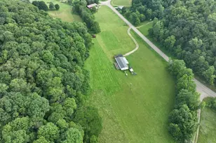 9805 Crooked Creek Rd SE, Uhrichsville, OH 44683 - Photo 4
