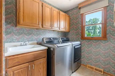 8640 Candleberry Street NW, Massillon, OH 44646 - Photo 20