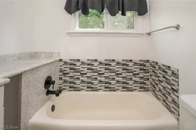511 Taff Circle, Louisville, OH 44641 - Photo 18