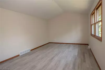 6104 Shipslanding Avenue NW, Canton, OH 44718 - Photo 24