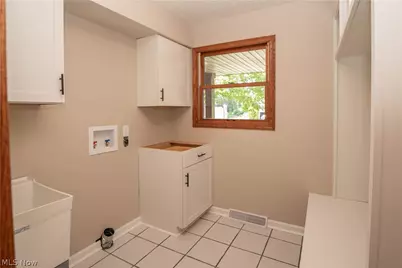 6104 Shipslanding Avenue NW, Canton, OH 44718 - Photo 20