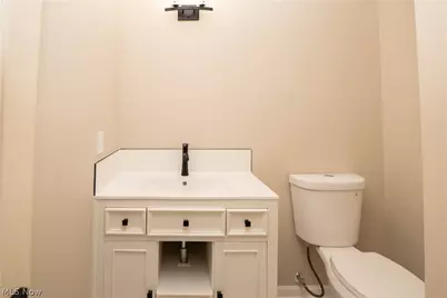 6104 Shipslanding Avenue NW, Canton, OH 44718 - Photo 22