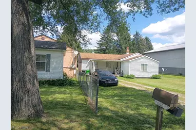 1641 Roanoke Avenue, Uhrichsville, OH 44683 - Photo 2