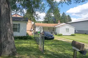 1641 Roanoke Ave, Uhrichsville, OH 44683 - Photo 2