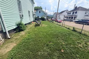 4610 Noble St, Bellaire, OH 43906 - Photo 2