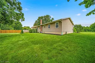 8506 Lakeshore Blvd, Mentor, OH 44060 - Photo 30