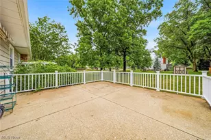 8506 Lakeshore Blvd, Mentor, OH 44060 - Photo 32