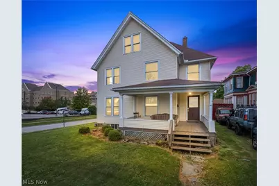 611 West Avenue, Elyria, OH 44035 - Photo 1