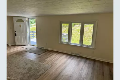 300 Henry Avenue, East Liverpool, OH 43920 - Photo 8