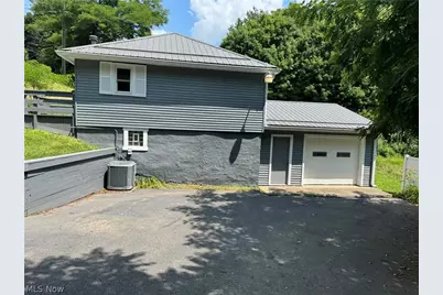 300 Henry Avenue, East Liverpool, OH 43920 - Photo 2