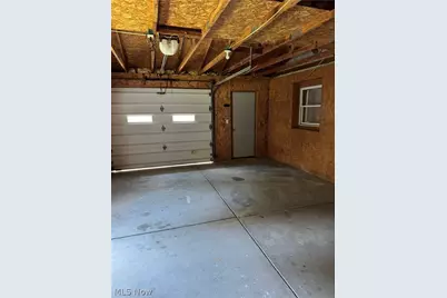 300 Henry Avenue, East Liverpool, OH 43920 - Photo 16