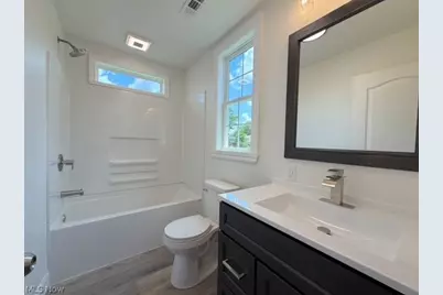 131 W 10th Street, Uhrichsville, OH 44683 - Photo 18