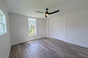 131 W 10th St, Uhrichsville, OH 44683 - Photo 16