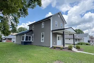 131 W 10th St, Uhrichsville, OH 44683 - Photo 28
