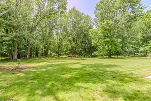 2986 Bishop Rd, Willoughby Hills, OH 44092 - Photo 34