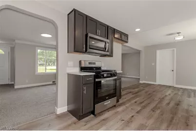 2986 Bishop Road, Willoughby Hills, OH 44092 - Photo 8