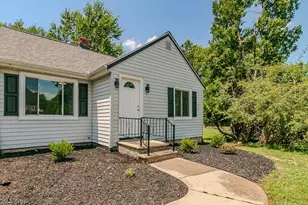 2986 Bishop Rd, Willoughby Hills, OH 44092 - Photo 2