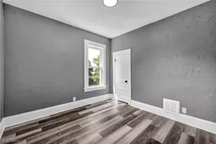 1009 W 10th St, Lorain, OH 44052 - Photo 22