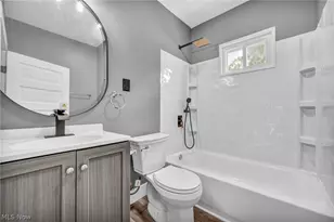 1009 W 10th St, Lorain, OH 44052 - Photo 30