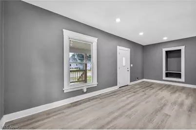 1009 W 10th Street, Lorain, OH 44052 - Photo 6