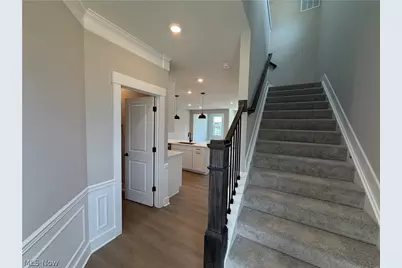 32736 Sandridge Run, Avon Lake, OH 44012 - Photo 2