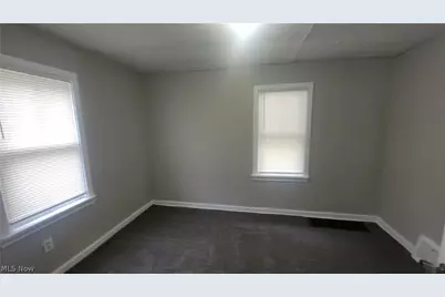 1292 Stratford Street, Barberton, OH 44203 - Photo 4