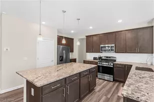 1220 Selena Grove, Uniontown, OH 44685 - Photo 10