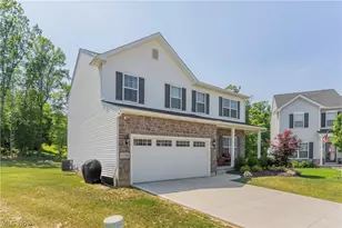 1220 Selena Grove, Uniontown, OH 44685 - Photo 2