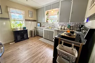 105 E Union Ave, West Lafayette, OH 43845 - Photo 8