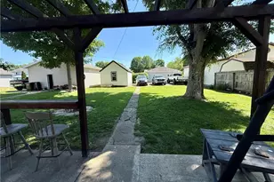 105 E Union Ave, West Lafayette, OH 43845 - Photo 24