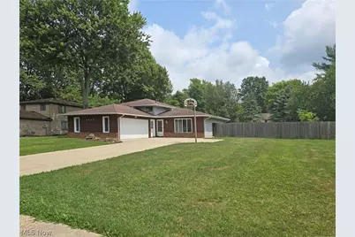 6573 Miller Drive, North Ridgeville, OH 44039 - Photo 2