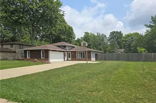 6573 Miller Dr, North Ridgeville, OH 44039 - Photo 2