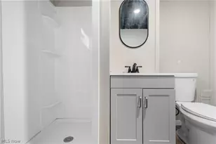 632 Alpha Ave, Akron, OH 44312 - Photo 24