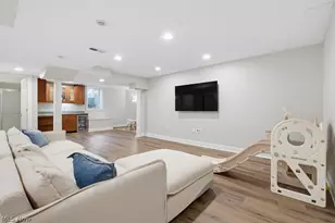 8390 Bainbrook Dr, Chagrin Falls, OH 44023 - Photo 30