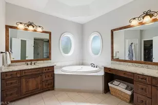 8390 Bainbrook Dr, Chagrin Falls, OH 44023 - Photo 20