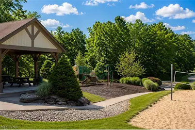 8390 Bainbrook Drive, Chagrin Falls, OH 44023 - Photo 44