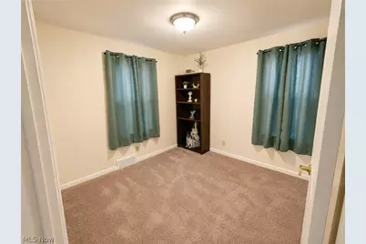 184 Ambrose Avenue NW, Canton, OH 44708 - Photo 14