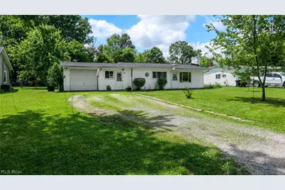 12378 Eaton Boulevard, Grafton, OH 44044 - Photo 2