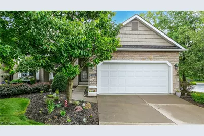 169 Waterford Way, Tallmadge, OH 44278 - Photo 2