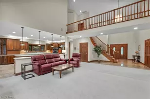 7282 Pinehill Rd, Concord Twp, OH 44077 - Photo 12