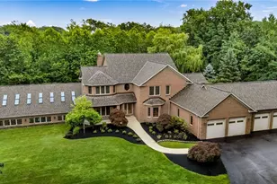 7282 Pinehill Rd, Concord Twp, OH 44077 - Photo 2