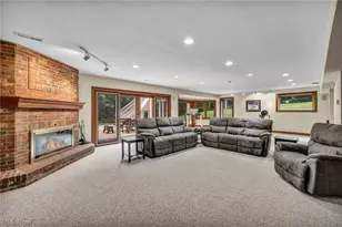 7282 Pinehill Rd, Concord Twp, OH 44077 - Photo 28