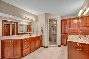 7282 Pinehill Rd, Concord Twp, OH 44077 - Photo 36