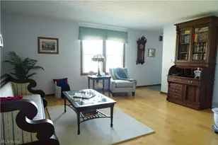 2160 Lake Breeze Rd, Sheffield Village, OH 44054 - Photo 12