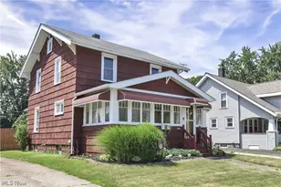 1944 E 45th St, Ashtabula, OH 44004 - Photo 2