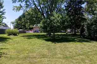 2933 Coventry Blvd NE, Canton, OH 44705 - Photo 36