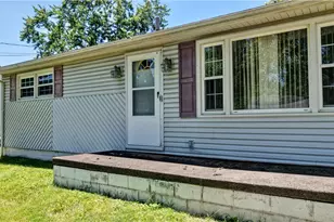 2933 Coventry Blvd NE, Canton, OH 44705 - Photo 6
