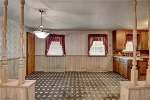 2933 Coventry Blvd NE, Canton, OH 44705 - Photo 16