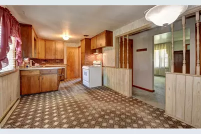 2933 Coventry Boulevard NE, Canton, OH 44705 - Photo 10