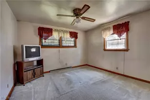 2933 Coventry Blvd NE, Canton, OH 44705 - Photo 20